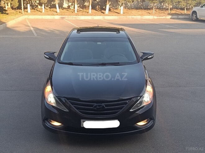 Hyundai Sonata-2