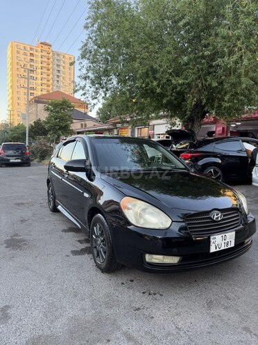 Hyundai Accent-1