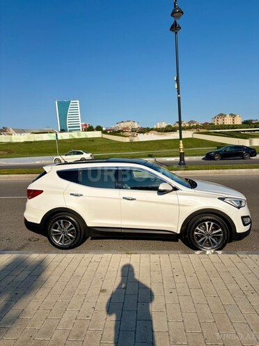 Hyundai Santa Fe-5