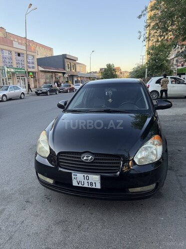 Hyundai Accent-3