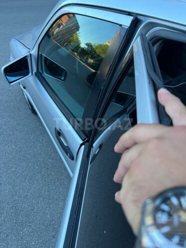 Mercedes C 200-11