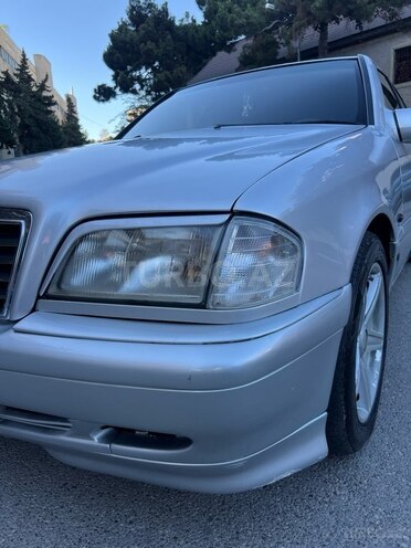 Mercedes C 200-6
