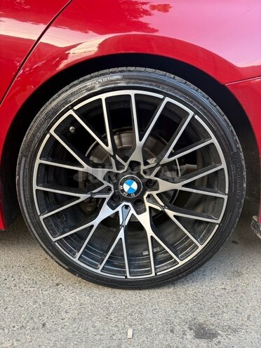 BMW 330-9