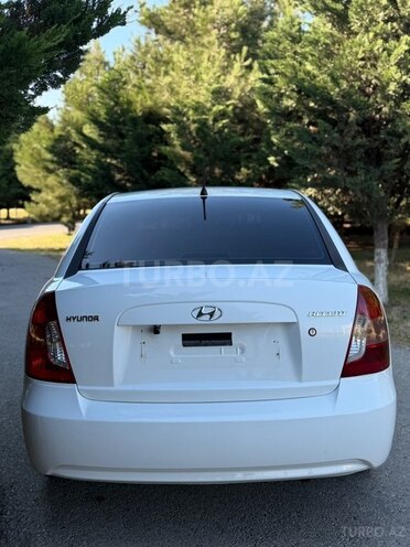 Hyundai Accent-9