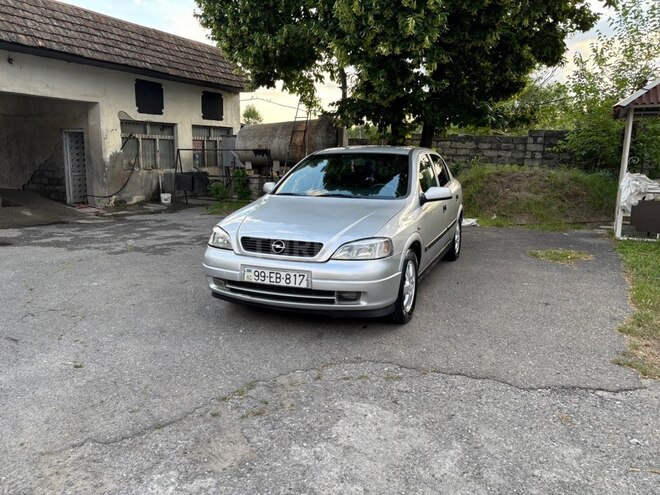 Opel Astra-1