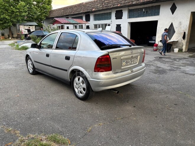 Opel Astra-4