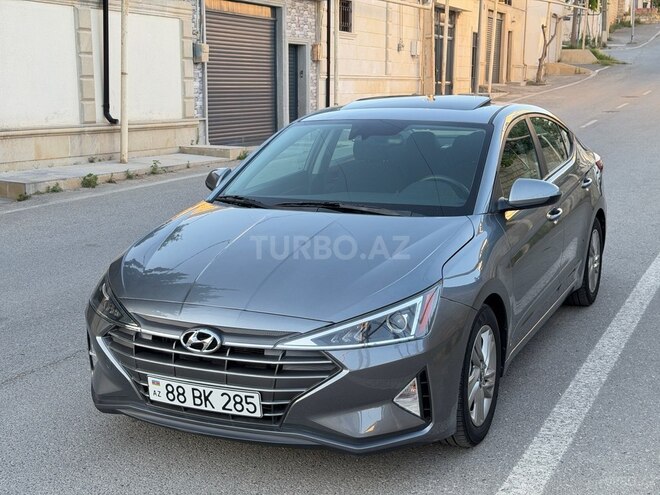Hyundai Elantra-2
