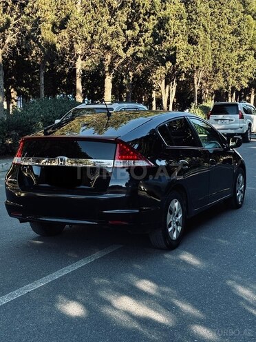 Honda Insight-7