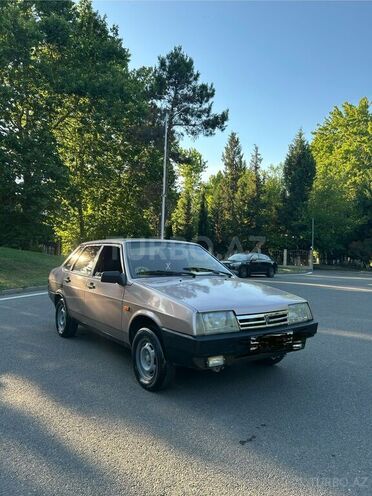 LADA (VAZ) 21099-2