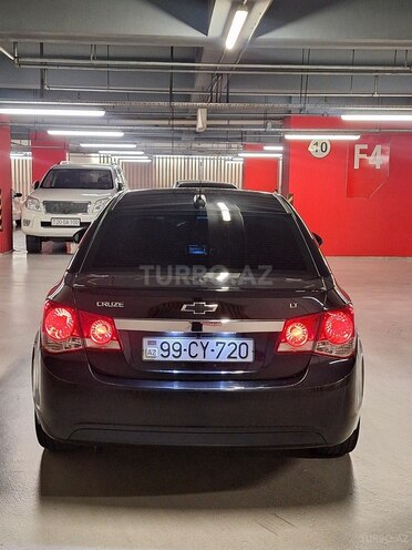Chevrolet Cruze-2