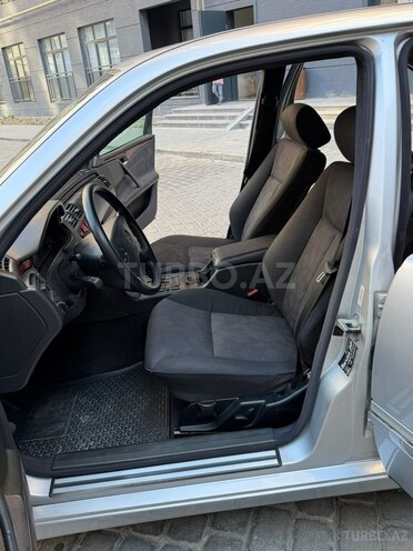 Mercedes E 200-14