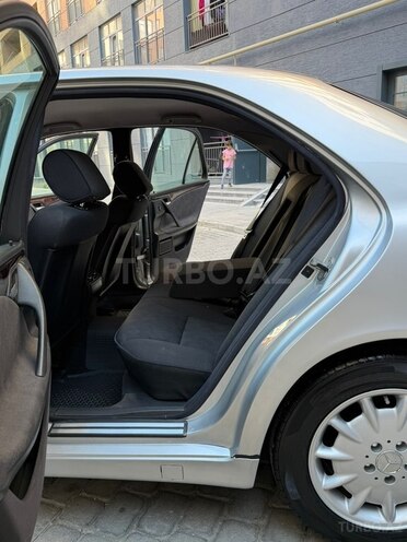 Mercedes E 200-15