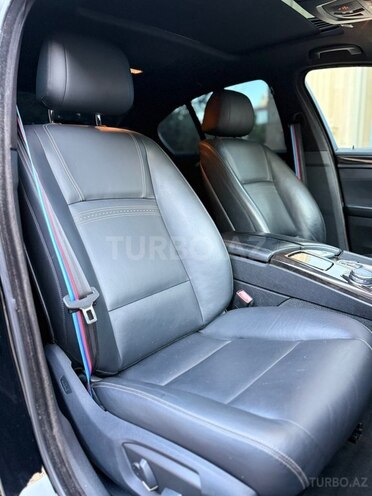 BMW 528-9