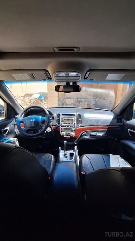 Hyundai Santa Fe-10