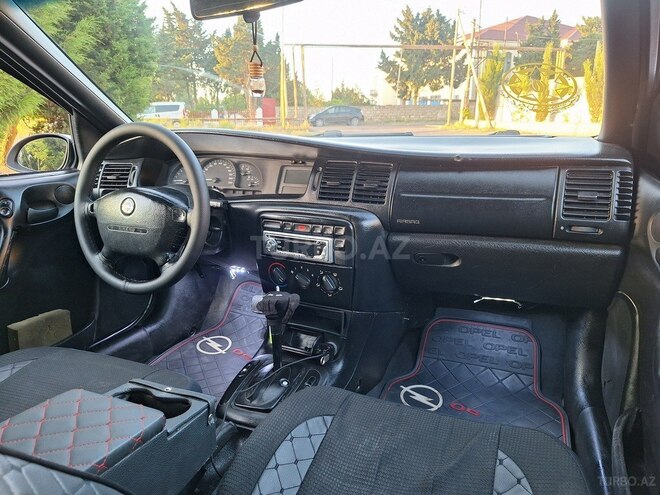 Opel Vectra-8