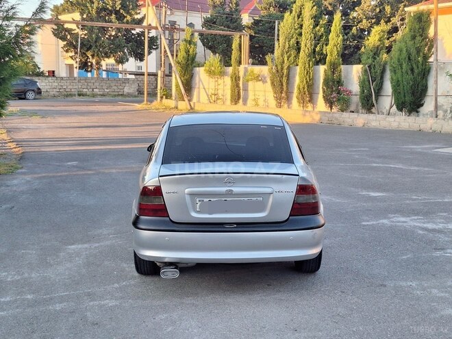 Opel Vectra-5