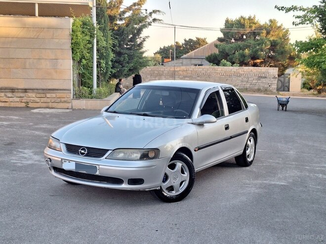 Opel Vectra-11