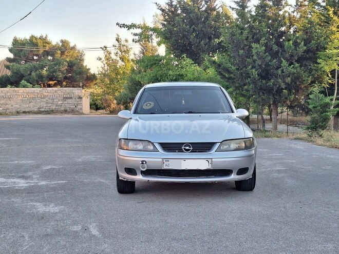 Opel Vectra-3