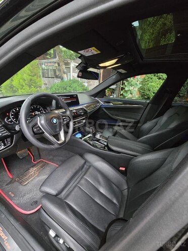 BMW 530-13