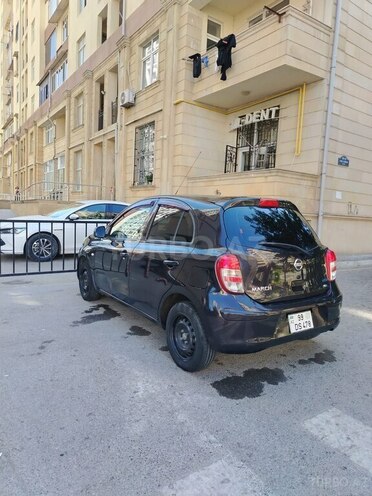 Nissan March-12