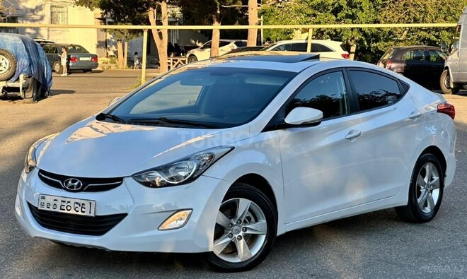 Hyundai Elantra-5