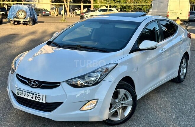 Hyundai Elantra-1