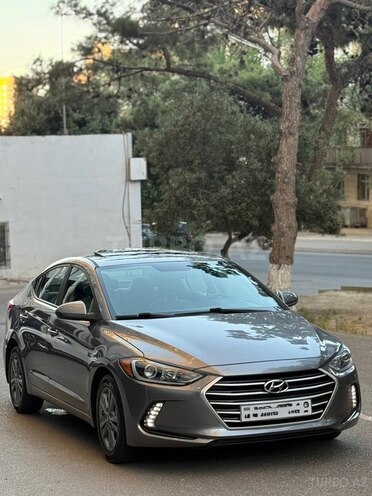 Hyundai Elantra-2