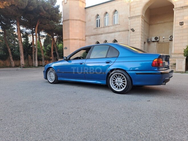 BMW 528-2