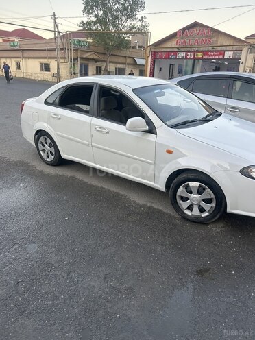 Daewoo Gentra-4