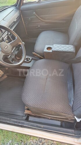 LADA (VAZ) 2106-10