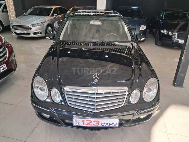 Mercedes E 200-1