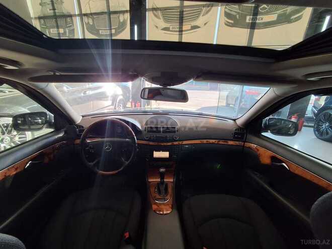 Mercedes E 200-5