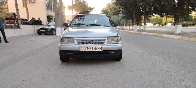 Opel Astra-1