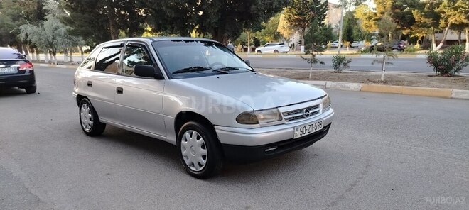 Opel Astra-7