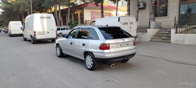 Opel Astra-5