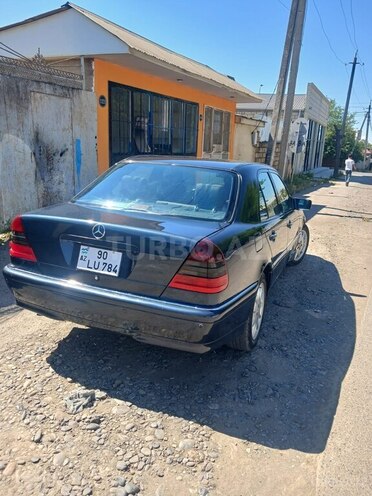 Mercedes C 240-2