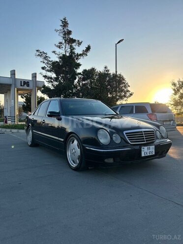 Mercedes E 320-2