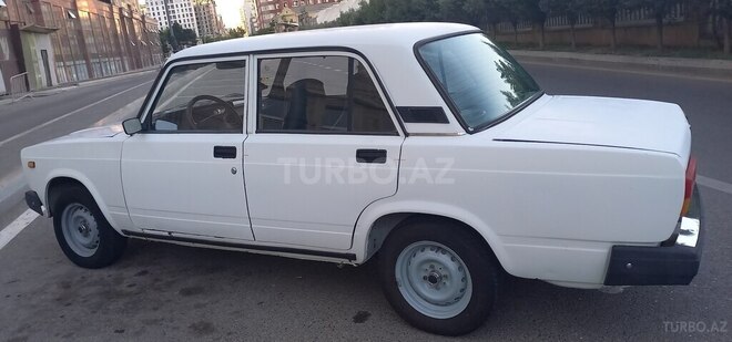 LADA (VAZ) 2107-5
