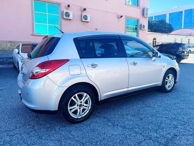 Nissan Tiida-7
