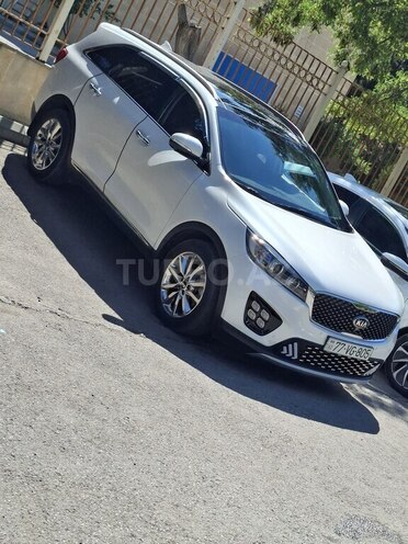 Kia Sorento-13