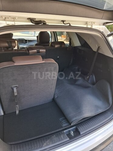 Kia Sorento-16