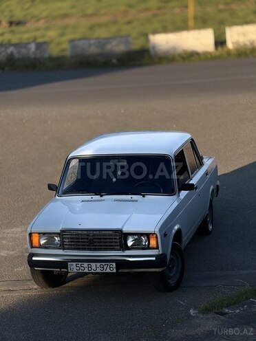 LADA (VAZ) 2107-1
