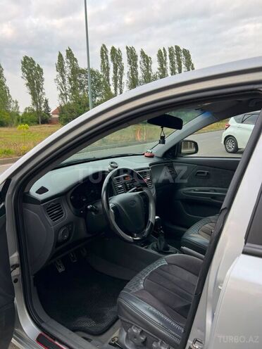 Kia Rio-8