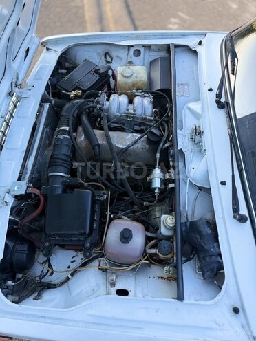 LADA (VAZ) 2107-2