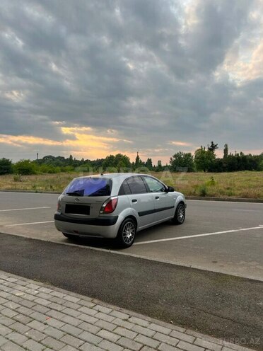 Kia Rio-2