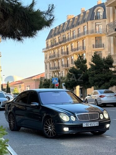 Mercedes E 220-2