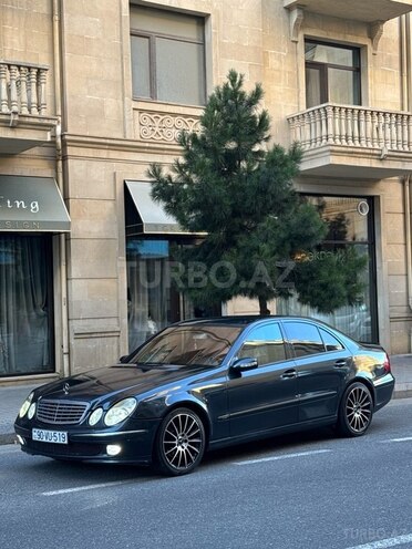 Mercedes E 220-3