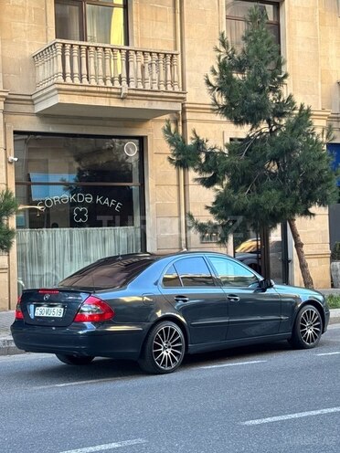 Mercedes E 220-5