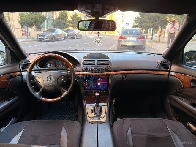 Mercedes E 220-9
