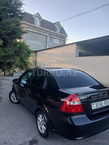 Chevrolet Aveo-5